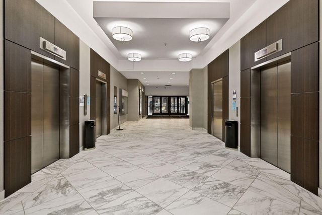 350 Saint Peter Street 1012, Saint Paul, MN 55102