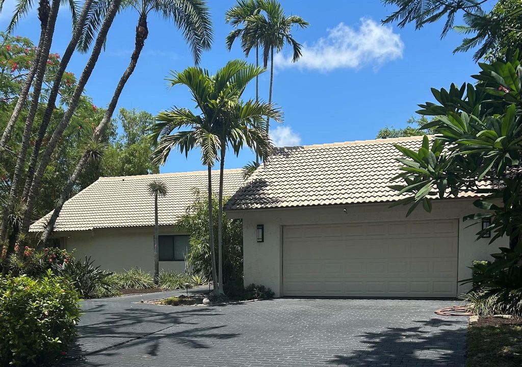 20864 Cipres Way, Boca Raton, FL 33433