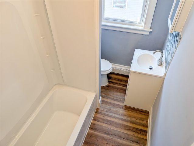 1375 Broad Street 2F, Providence, RI 02905