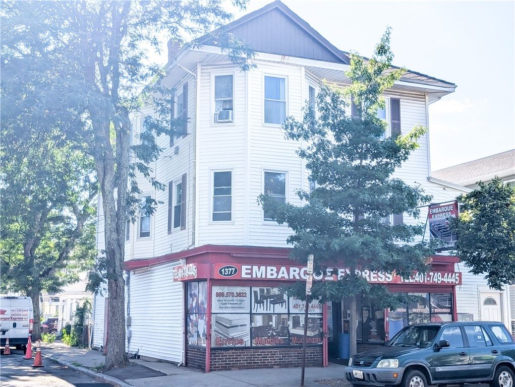 1375 Broad Street 2F, Providence, RI 02905