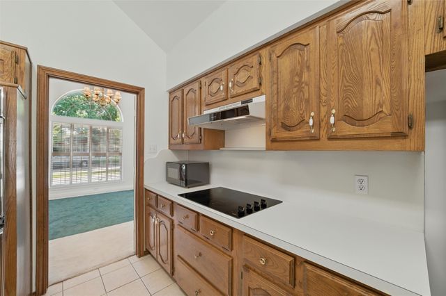 620 Mirkes Parkway, Desoto, TX 75115
