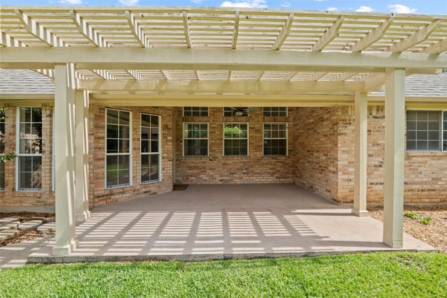 620 Mirkes Parkway, Desoto, TX 75115