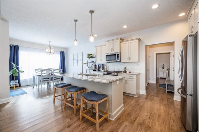 23 Longtrail Lane, Henrietta, NY 14467