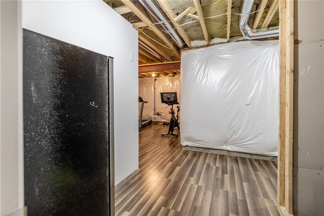 23 Longtrail Lane, Henrietta, NY 14467