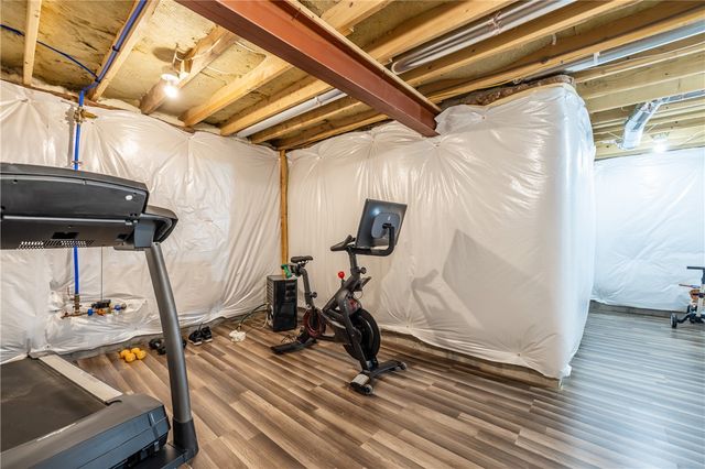 23 Longtrail Lane, Henrietta, NY 14467