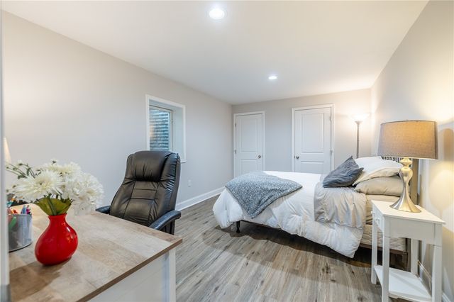 23 Longtrail Lane, Henrietta, NY 14467