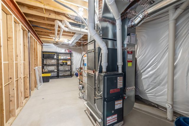 23 Longtrail Lane, Henrietta, NY 14467