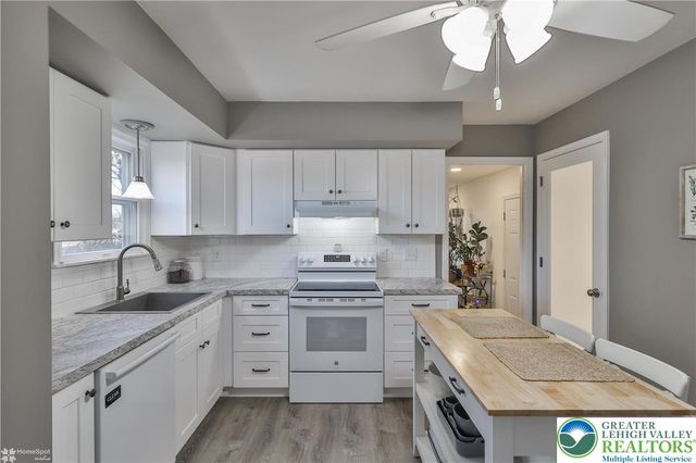 6923 Blue Church Road South, Upper Saucon Twp, PA 18036