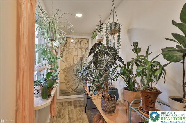 6923 Blue Church Road South, Upper Saucon Twp, PA 18036