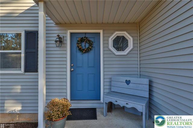 6923 Blue Church Road South, Upper Saucon Twp, PA 18036