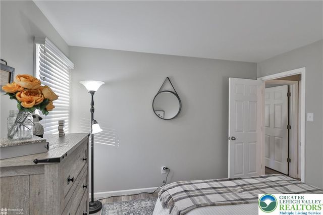 6923 Blue Church Road South, Upper Saucon Twp, PA 18036