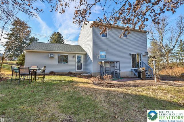 6923 Blue Church Road South, Upper Saucon Twp, PA 18036