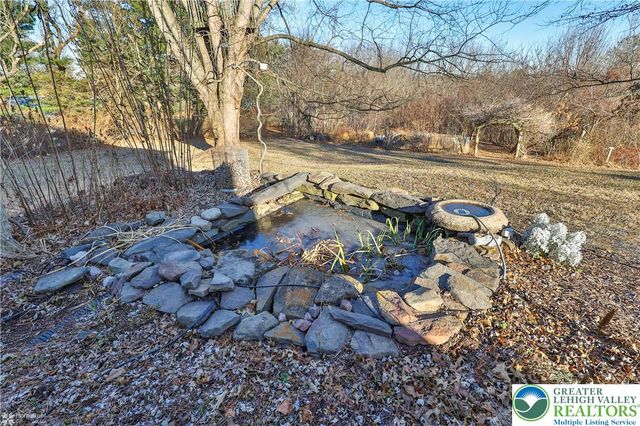 6923 Blue Church Road South, Upper Saucon Twp, PA 18036