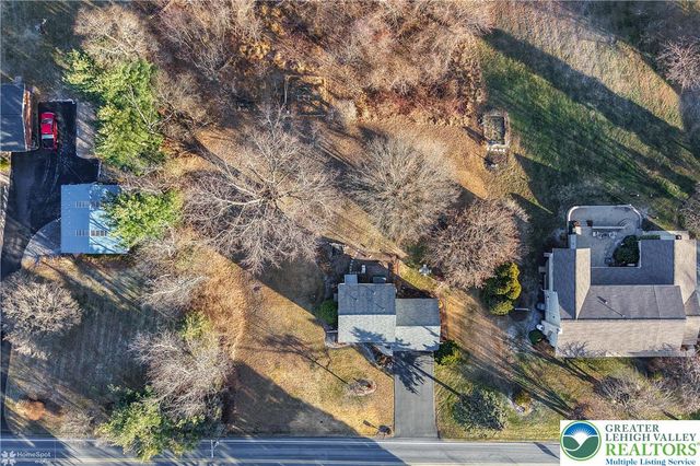 6923 Blue Church Road South, Upper Saucon Twp, PA 18036