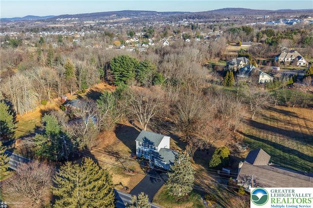 6923 Blue Church Road South, Upper Saucon Twp, PA 18036