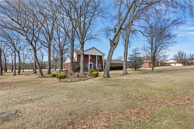 343 Walleye Drive, Russellville, AR 72802