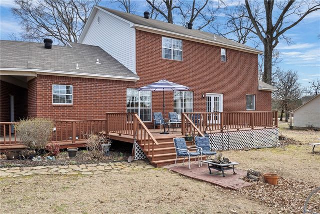 343 Walleye Drive, Russellville, AR 72802