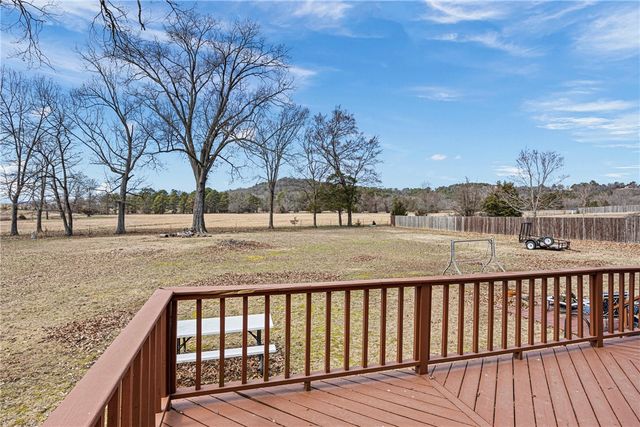 343 Walleye Drive, Russellville, AR 72802