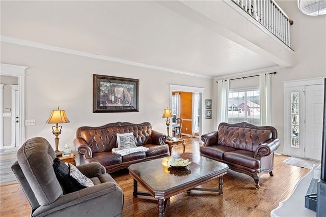 343 Walleye Drive, Russellville, AR 72802