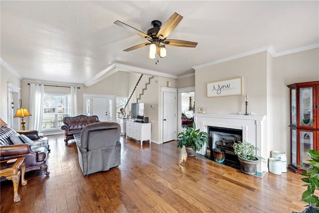 343 Walleye Drive, Russellville, AR 72802