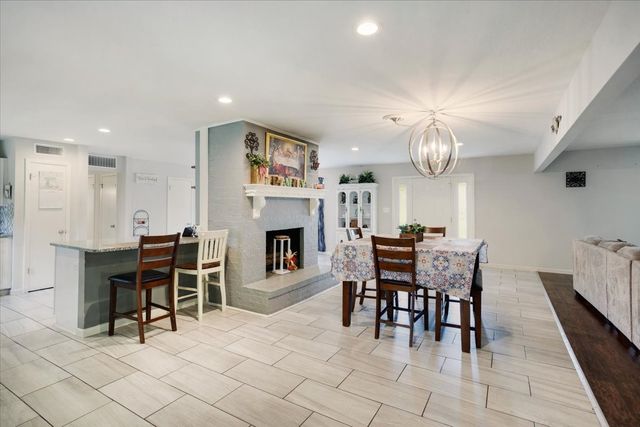 2209 Ridgewood Drive, Sherman, TX 75092
