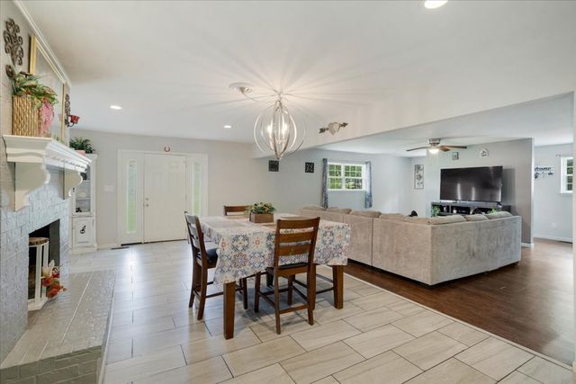 2209 Ridgewood Drive, Sherman, TX 75092