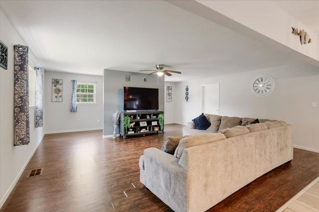 2209 Ridgewood Drive, Sherman, TX 75092