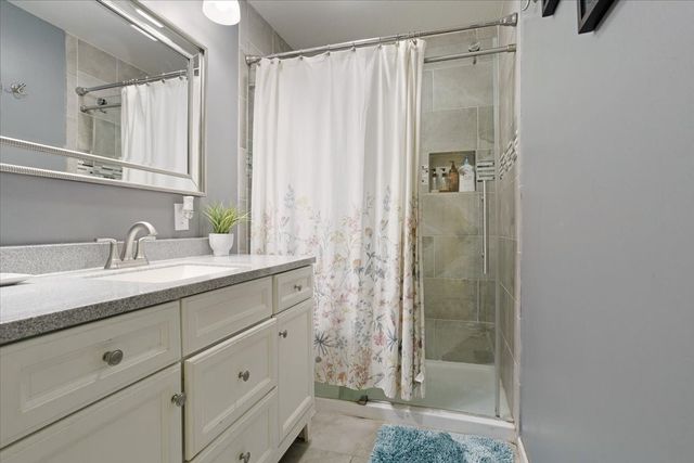 2209 Ridgewood Drive, Sherman, TX 75092