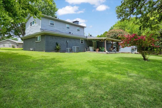 2209 Ridgewood Drive, Sherman, TX 75092