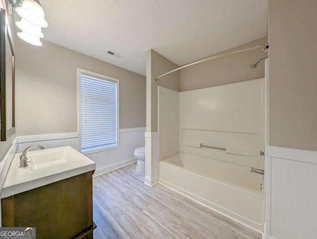 114 Riveredge Drive, Mcdonough, GA 30252