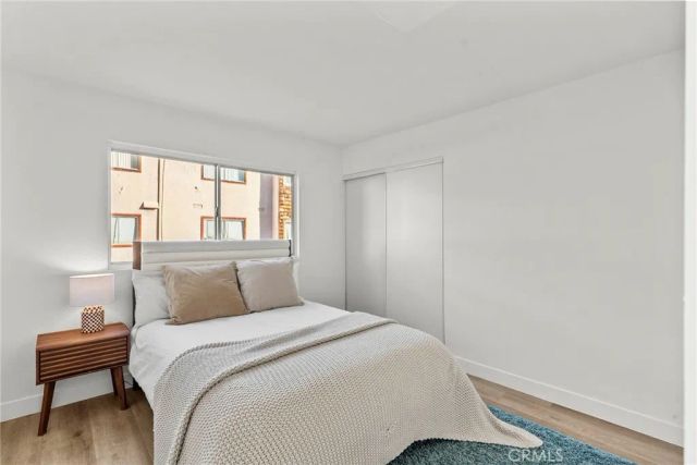 5400 Newcastle 12, Encino, CA 91316