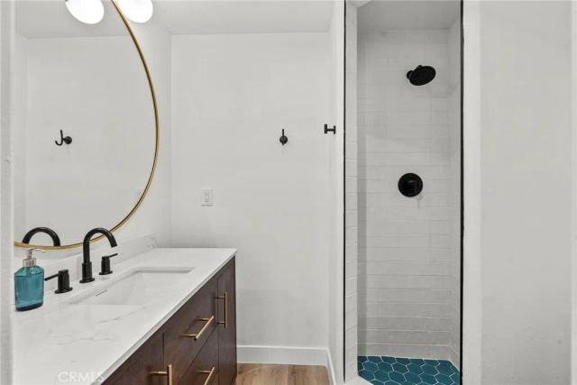 5400 Newcastle 12, Encino, CA 91316