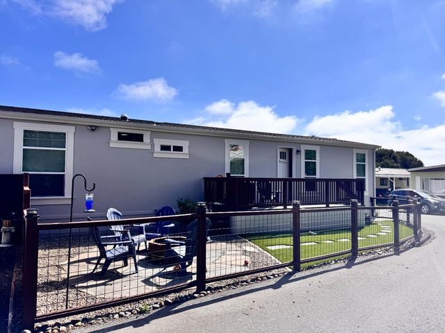 12 Pelican Circle 12, Half Moon Bay, CA 94019