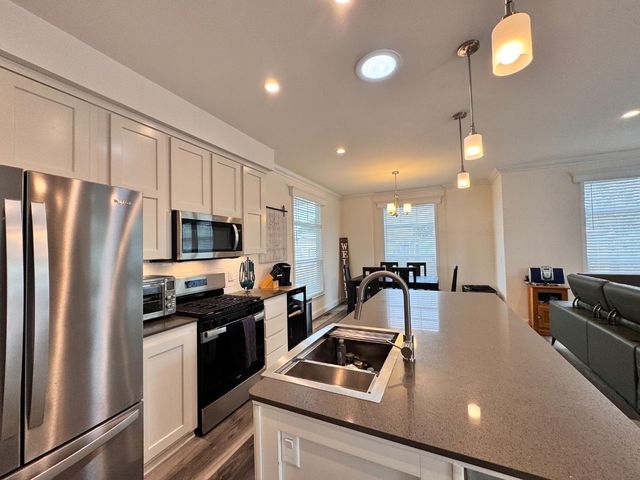12 Pelican Circle 12, Half Moon Bay, CA 94019