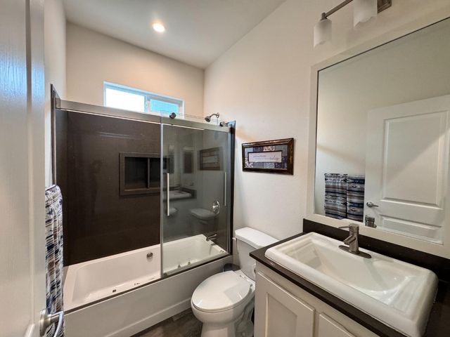 12 Pelican Circle 12, Half Moon Bay, CA 94019