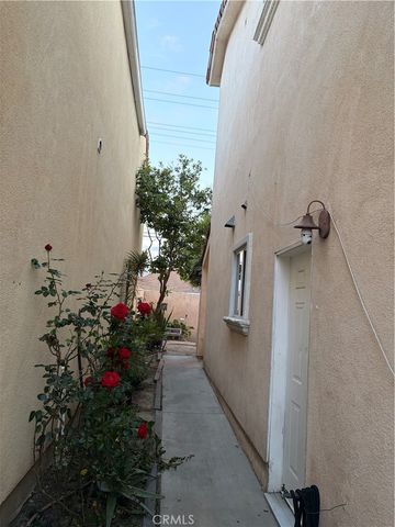 1637 E Gage Avenue, Los Angeles, CA 90001