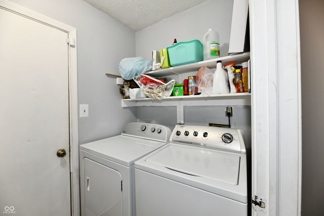 6053 Countrybrook Road, Indianapolis, IN 46254