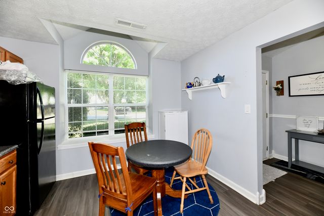 6053 Countrybrook Road, Indianapolis, IN 46254