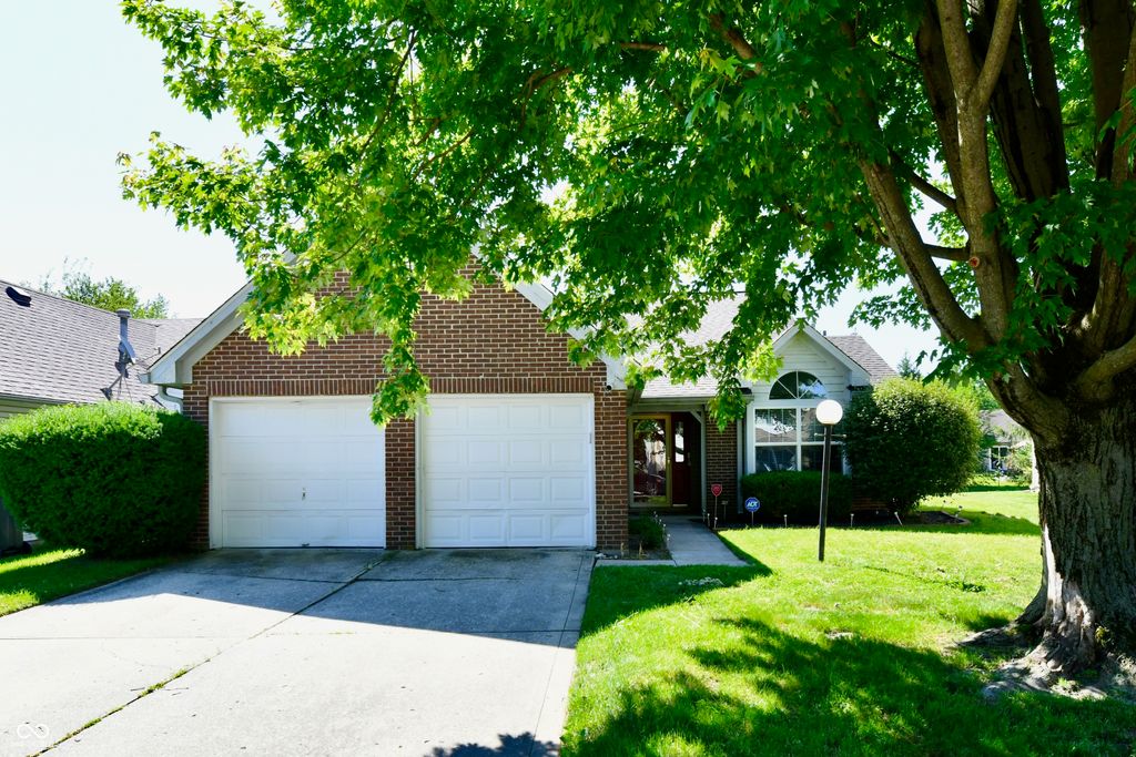 6053 Countrybrook Road, Indianapolis, IN 46254