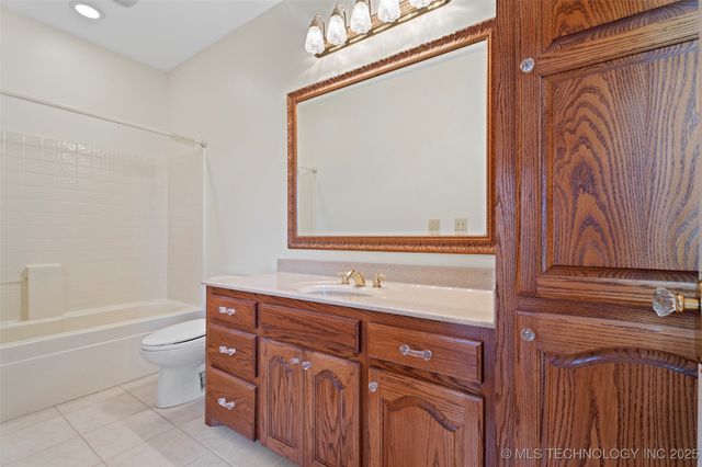 441170 E 210 Road, Vinita, OK 74301