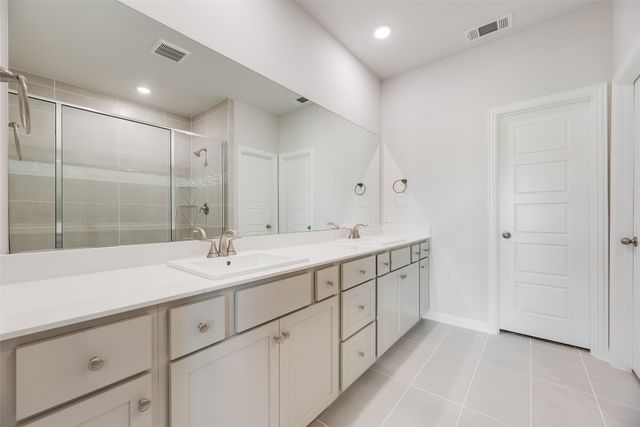 8087 Challenger Street, Frisco, TX 75034