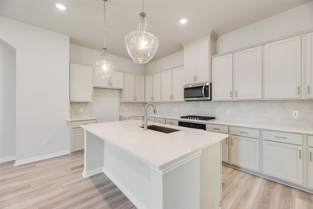 8087 Challenger Street, Frisco, TX 75034