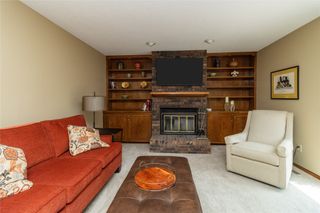 7944 Roseland Drive, Urbandale, IA 50322