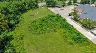 38500 Garfield Road, Clinton Township, MI 48038