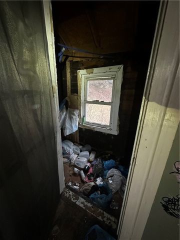 627 Chester Ave, Perry Hilltop, PA 15214