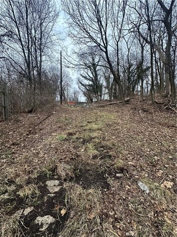 627 Chester Ave, Perry Hilltop, PA 15214