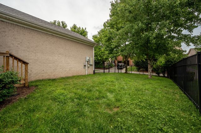 340 Wandering Cir, Franklin, TN 37067