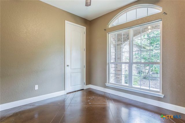 1500 Mountain Ridge Drive, Belton, TX 76513