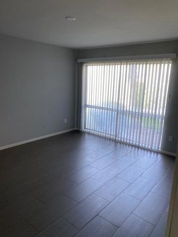 77835 California Drive C1, Palm Desert, CA 92211