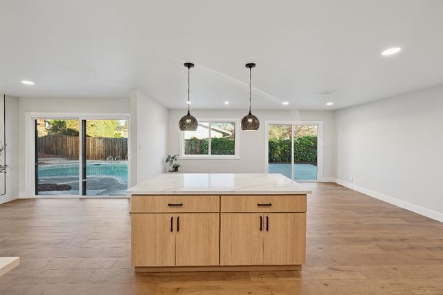 7423 Kingsmen Ave, Citrus Heights, CA 95621